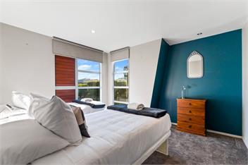 View From the Top - Spa Pool, Close to Town, Lake and Mountain Views! - Taupo