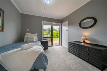 Ferg Escape (Bachcare) - Te Anau