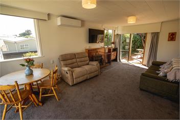 Relax and Unwind at Te Horo Beach - Otaki