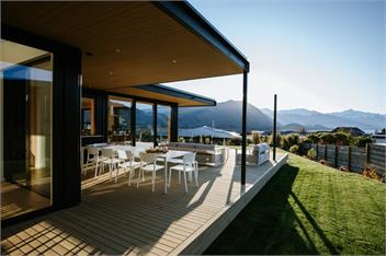 Platinum Ridge | Sleeps 8 | Stunning Lake Views - Wanaka
