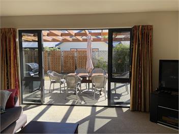 Meadowstone Holiday - with EV charger - Wanaka