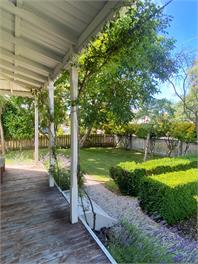 Bonnieux Cottage - MARTINBOROUGH
