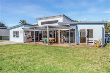 Hosts on the Coast Saltwater Days - Whitianga