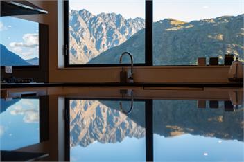 Fantastic 4 BDR Home | AC | WI-FI | Coffee Machine - Queenstown