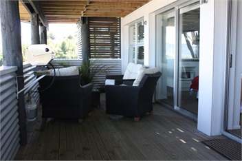 Laval Apartment - Nelson