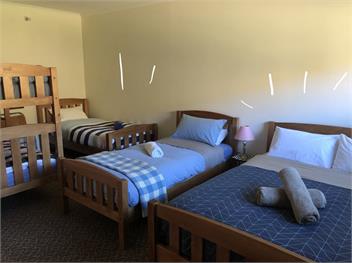 Woolshed Lodge Farmstay and Hot Tub - Kurow