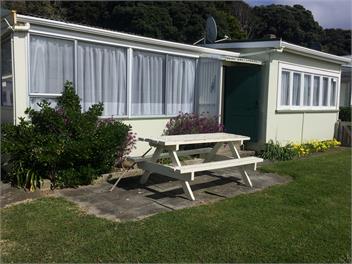 Castlepoint Trusty Inn - Castlepoint