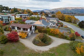 Lakeside Escape (Bachcare) - Wanaka