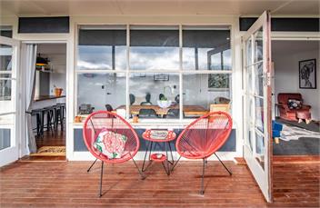 The Grandstand (Bachcare) - Akaroa