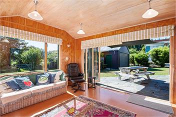 Lakeside Lodge (Bachcare) - Tauranga Taupo