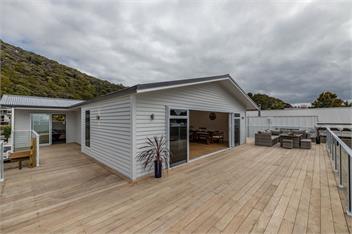 Waterfront Beach House (Bachcare) - Paihia
