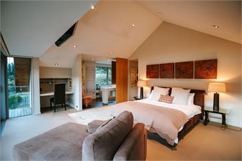 Lakeside Road | Sleeps 10 | Lake Views | Walk to Town - Wanaka