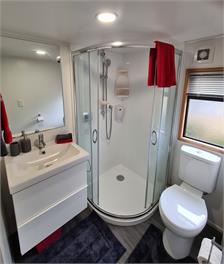 Aria's Tiny House with Spa & Breakfast - Rotorua