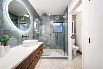 TĀHUNA LAKEFRONT LUXURY - Queenstown