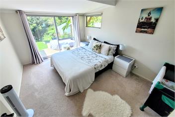 Garden Bliss & Bird Sanctuary in Paihia Estuary - Paihia