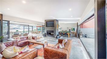 Kiwiesque - Luxury Lodge Vineyard Accommodation - Napier