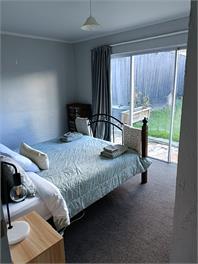 1970's Retro Style 2 Bedroom Unit - Auckland
