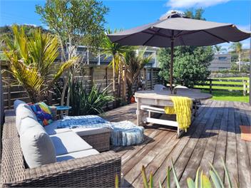 Laze Daze - Coromandel