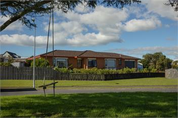 Sunny, Stylish & Spacious – Perfect for Families! - Tauranga
