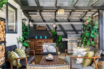 Arkhos (Bachcare) - Whitianga