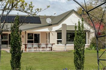 Alpine Meadow Haven (Bachcare) - Wanaka