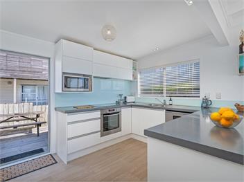 Beachfront Beauty (Bachcare) - Whangamata