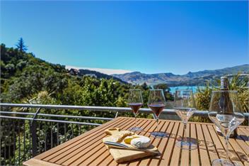 Harbour Crest Retreat (Bachcare) - Lyttelton
