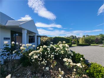 Killeigh House - Where Town Meets Country - Martinborough