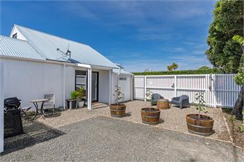 Waimarama Coastal Cottage - Havelock North