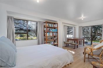 The Beachfront Bach - Ultimate Beachfront  - Onemana