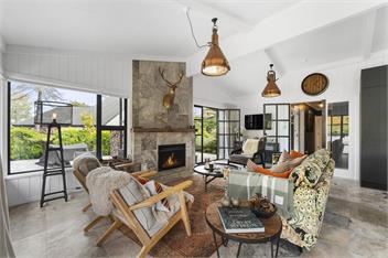 The One - Kinloch, Taupo - Taupo