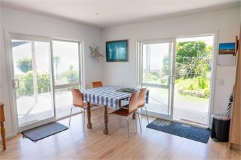 Nikau Beach holiday house - 