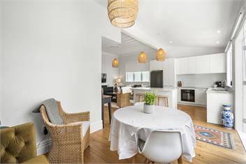 Hibiscus Cottage -