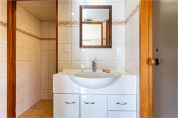 Cornish Point Holiday Home - Cromwell