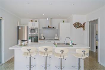 Rose's Beach Pad (Bachcare) - Matarangi