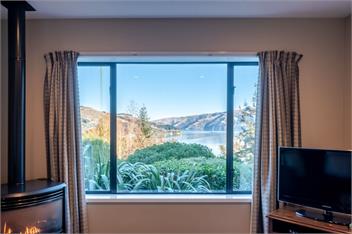Fantail Cottage with Sea Views (Bachcare) - Akaroa