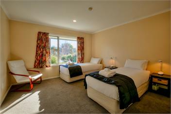 Lake Hawea Hideaway (Bachcare) - Lake Hawea