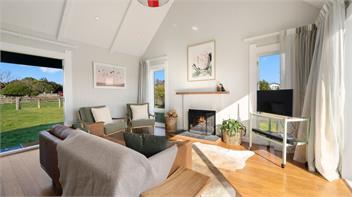 Te Whare Hipi (Bachcare) - Martinborough