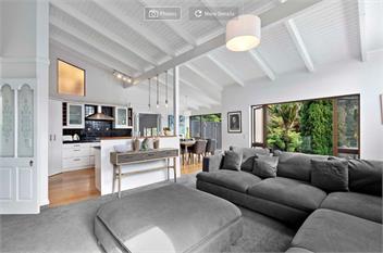Beachside Retreat - Pool. - Auckland