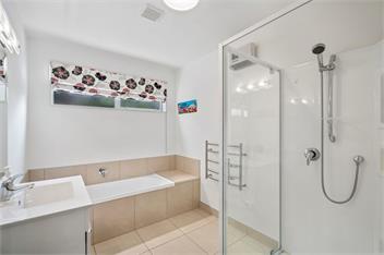 Urban Oasis (Bachcare) - Wanaka