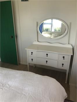 Beach side Character home with lovely sea views - Tauranga