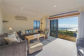 Jacaranda - Views over Tasman Bay - Nelson