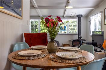 Little Ocean Hideaway - Waiheke Island