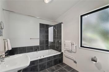 Remarkable Views (Bachcare) - Queenstown