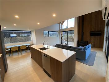 Luge Loop Cabin - Castle Hill Village