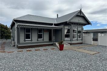 Stunning villa a few minutes walk from the picturesque Constance Bay - West Coast