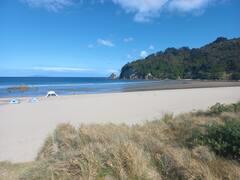 available KINGS BIRTHDAY WEEKEND 'Ocean Cove at Whangamata (5 minutes from beach & shops) - Coromandel
