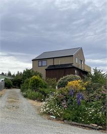 Spacious Sunny Ennel St House - Central Otago