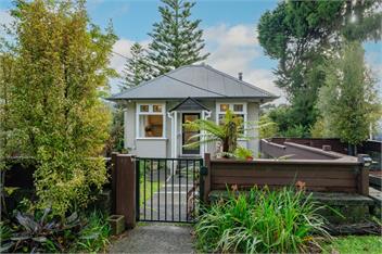 Birdsong Retreat (Bachcare) - Auckland