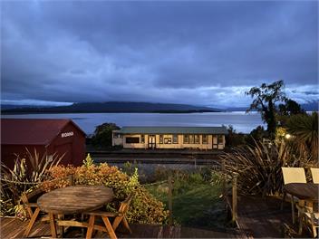 Stationhouse Lodge - Moana
